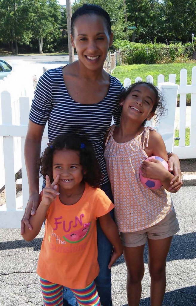 Rachelle Duvall with her nieces
